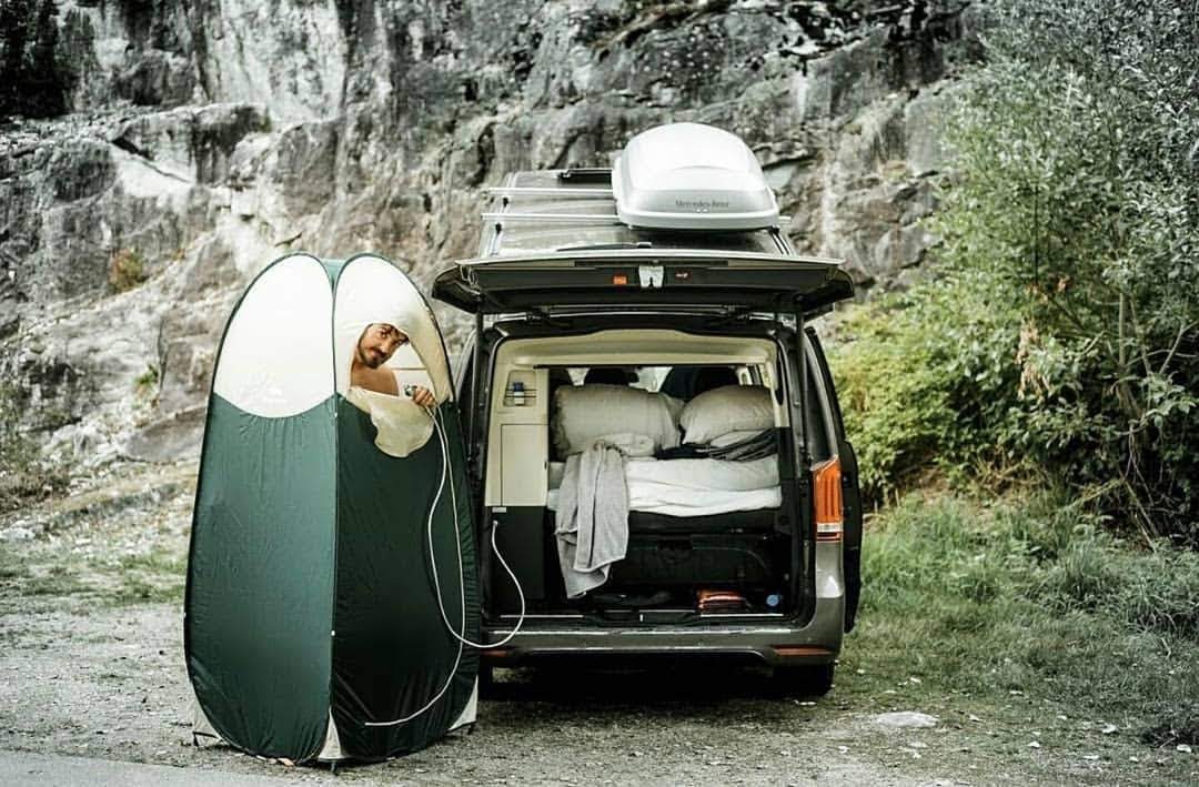 Where do Vanlife people shower?