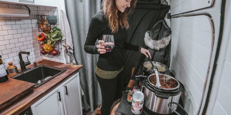 7 Useful Kitchen Hacks for an easier Van life