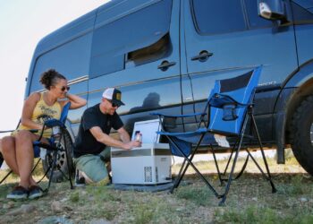 Portable-furniture-Van-vanlife-daily
