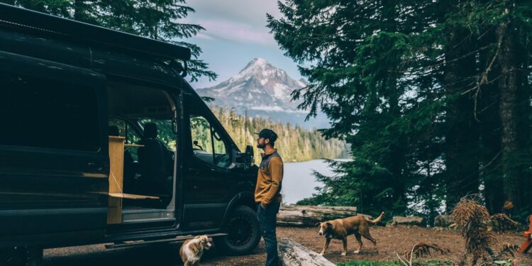 The-effects-of-COVID-19-on-the-vanlife-community-and-traveling-vanlifedaily