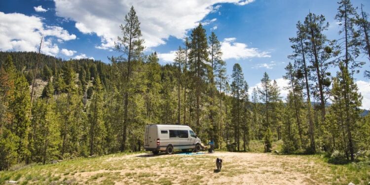 How-to-Find-Free Camping-Spots-for-Vanlife-vanlifedaily