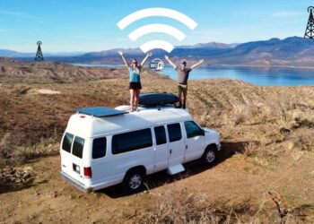 Stay-Connected-on-the-Road-Best-Mobile-Internet-Options-vanlifedaily